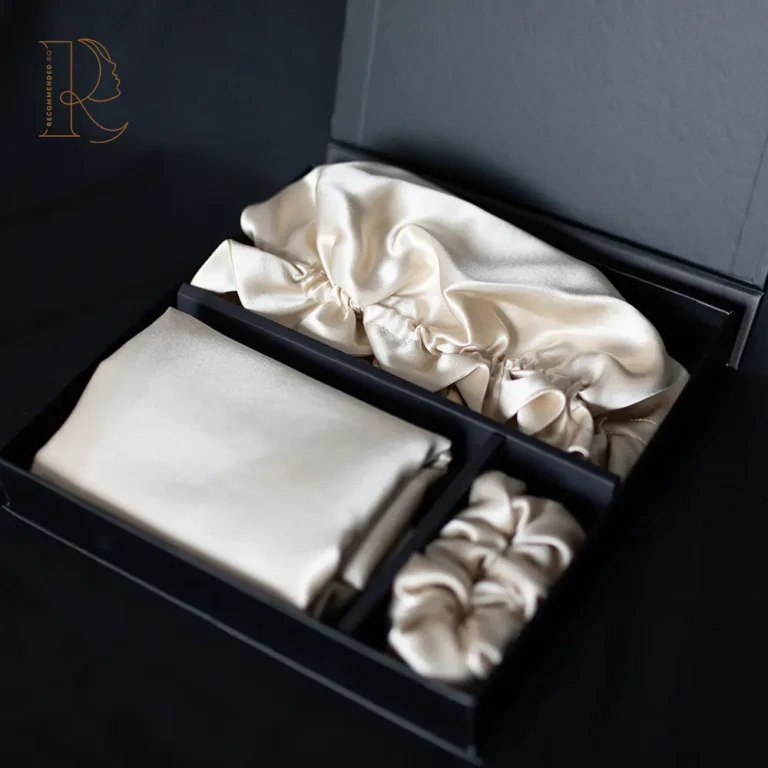 Set Mătase Mulberry Champagne – Față de Pernă, Bonetă și Elastic de Păr